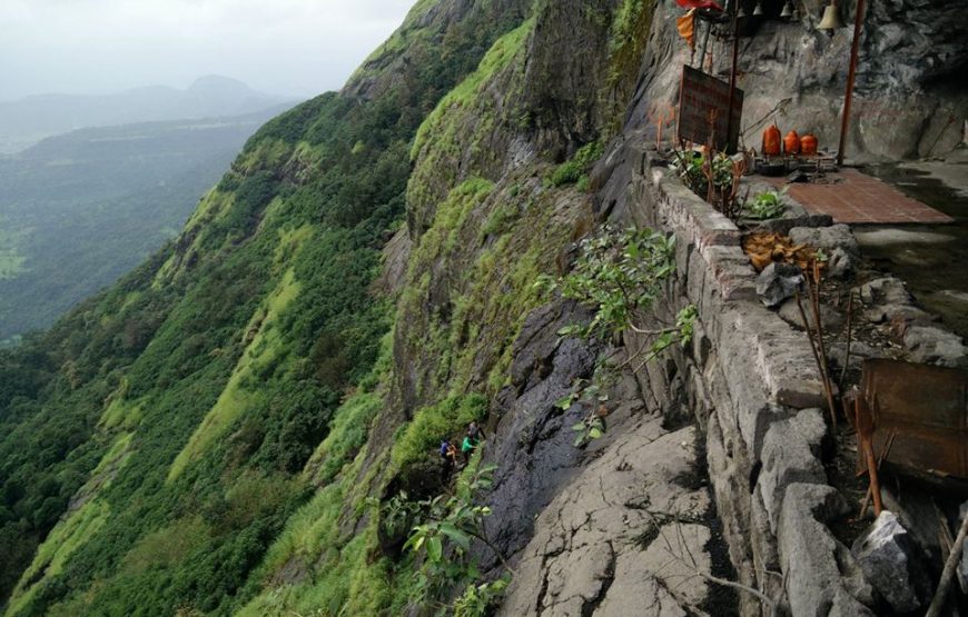 Dhak Bahiri Caves Trek