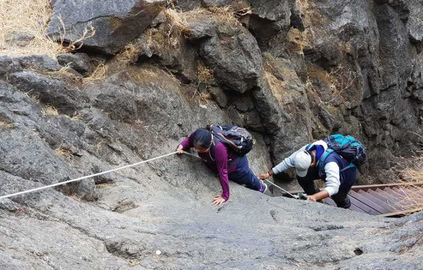 Jivdhan Vanarlingi 450ft Valley Crossing & 1200ft Rappelling