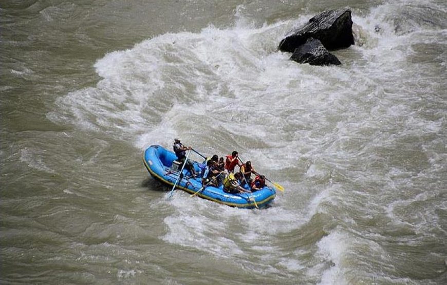 11 KM River Rafting Expedition