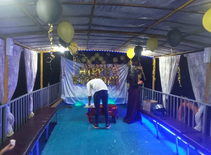 🚤 Private Boat Ride (10–20 Persons)